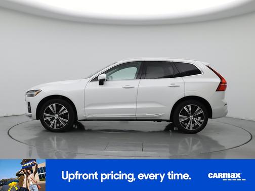 White 2022 Volvo XC60 B5 Inscription