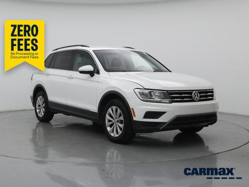 White 2018 Volkswagen Tiguan SE