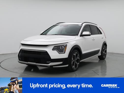 White 2023 Kia Niro EX Touring