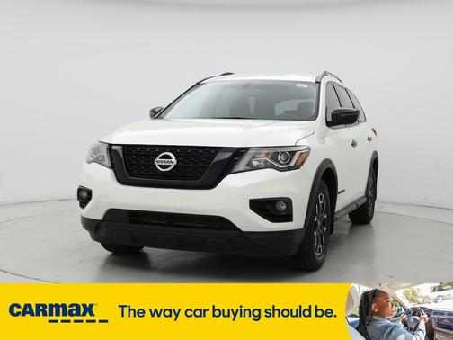 2020 Nissan Pathfinder SV
