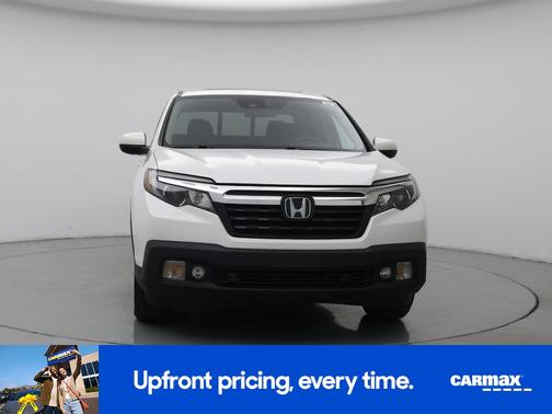 White 2020 Honda Ridgeline RTL