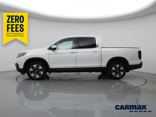 White 2020 Honda Ridgeline RTL