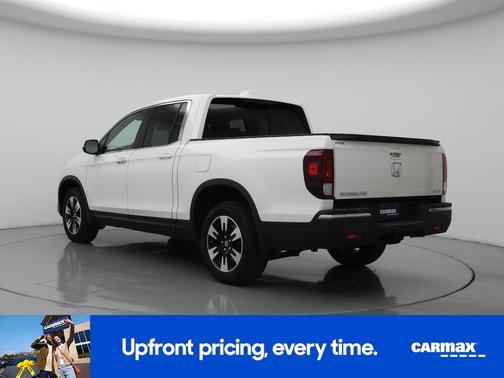 White 2020 Honda Ridgeline RTL