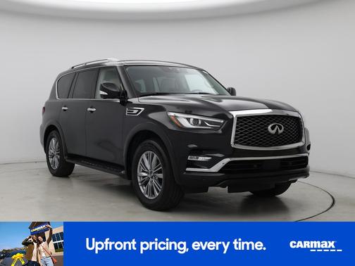 2023 INFINITI QX80 Luxe