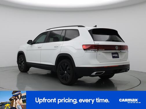 White 2024 Volkswagen Atlas SE w/Tech