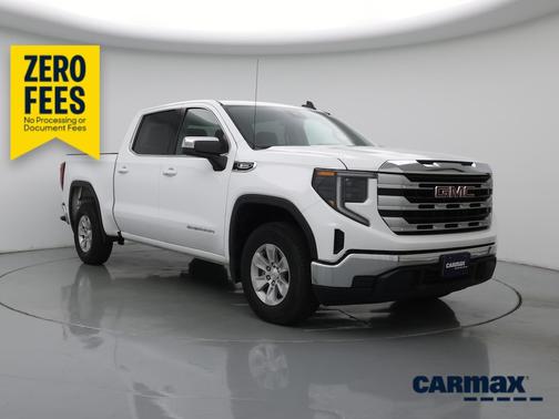 White 2024 GMC Sierra 1500 SLE