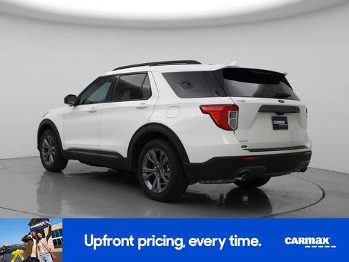 White 2022 Ford Explorer XLT