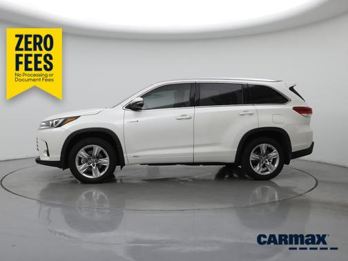 White 2019 Toyota Highlander Hybrid Limited