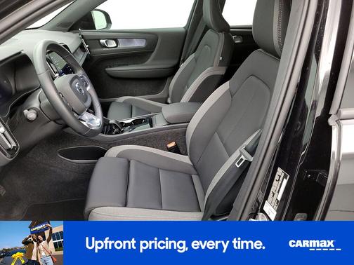 Black 2025 Volvo EX40 Twin Core