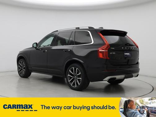 2016 Volvo XC90 T6 Momentum