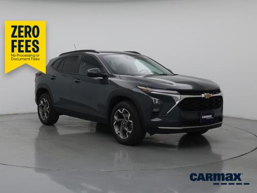 Green 2025 Chevrolet Trax LT