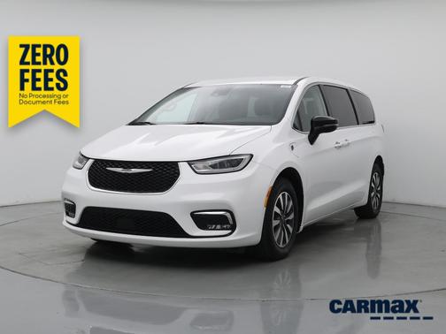 White 2024 Chrysler Pacifica Hybrid Select