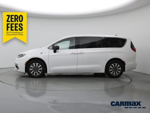 White 2024 Chrysler Pacifica Hybrid Select