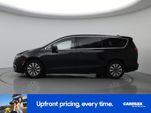 Black 2023 Chrysler Pacifica Hybrid Touring L