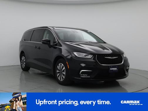 Black 2023 Chrysler Pacifica Hybrid Touring L