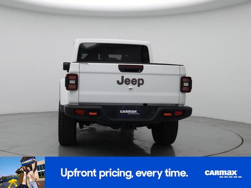 White 2025 Jeep Gladiator Mojave