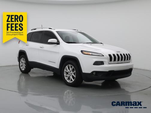 White 2018 Jeep Cherokee Latitude Plus
