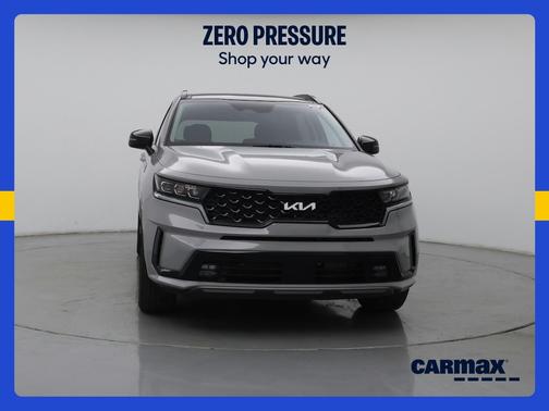 Gray 2023 Kia Sorento SX