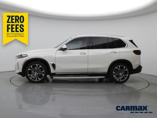 White 2025 BMW X5 sDrive40i
