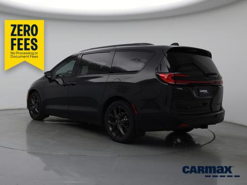 Black 2023 Chrysler Pacifica Limited