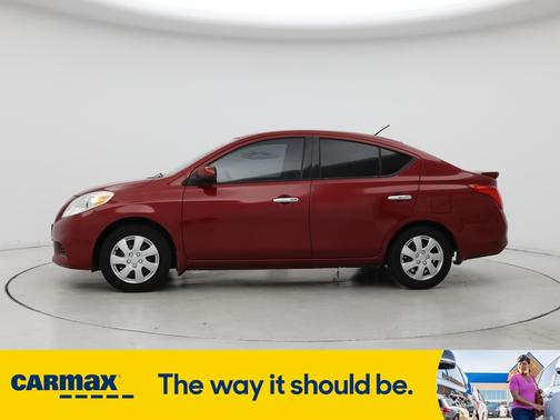 2014 Nissan Versa SV