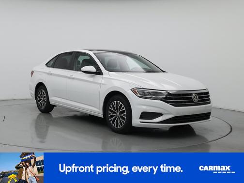 White 2019 Volkswagen Jetta SE