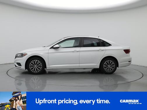 White 2019 Volkswagen Jetta SE