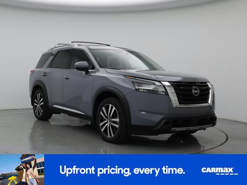 Gray 2024 Nissan Pathfinder Platinum