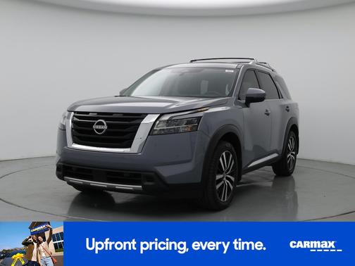 Gray 2024 Nissan Pathfinder Platinum