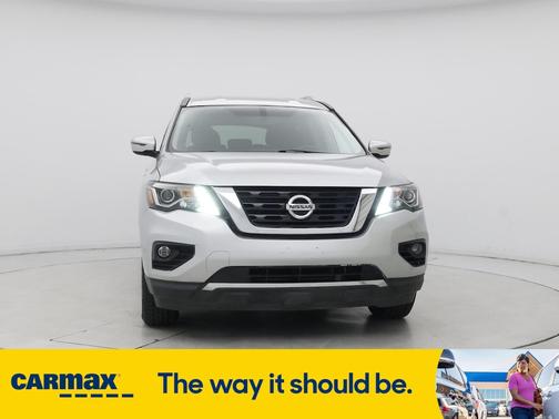 2019 Nissan Pathfinder SV