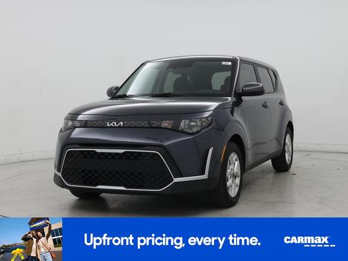 Gray 2025 Kia Soul LX