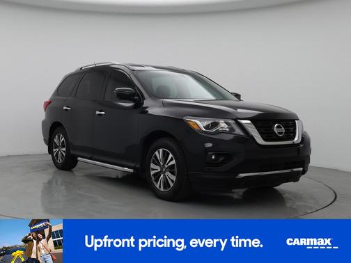 2017 Nissan Pathfinder SL