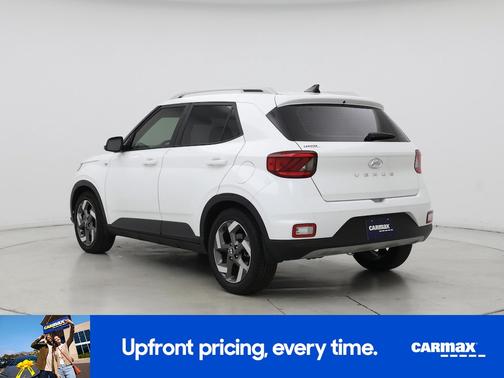 2022 Hyundai VENUE SEL