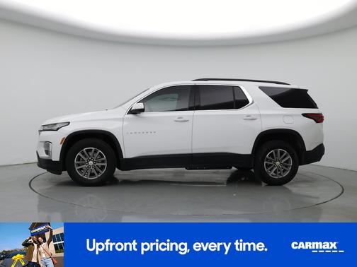 White 2022 Chevrolet Traverse LT Cloth