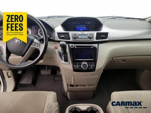 White 2016 Honda Odyssey EX