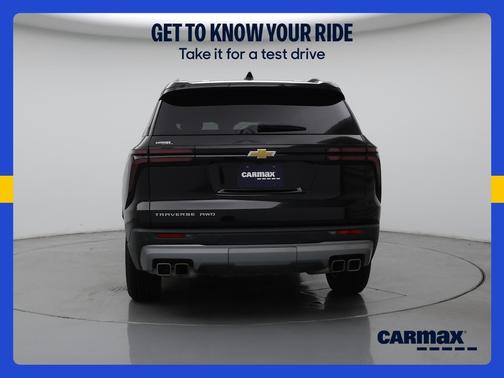Black 2025 Chevrolet Traverse LT