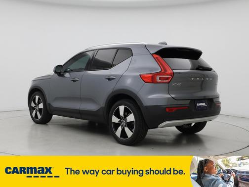 2019 Volvo XC40 T5 Momentum