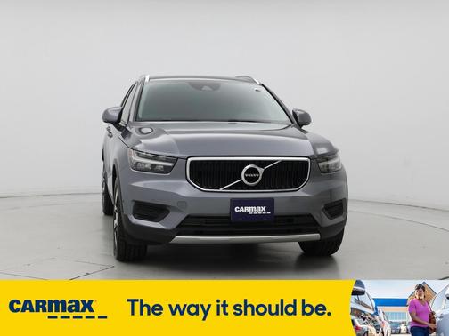 2019 Volvo XC40 T5 Momentum