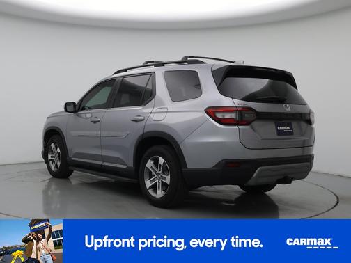 Silver 2025 Honda Pilot EX-L