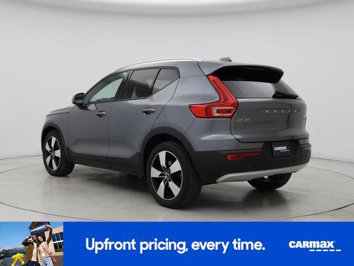 2019 Volvo XC40 T5 Momentum