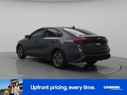 Silver 2024 Kia Forte LXS