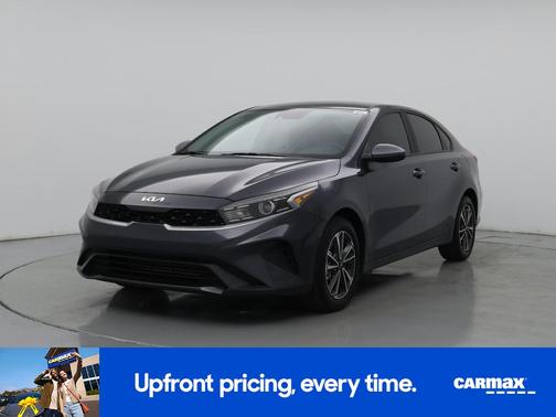 Silver 2024 Kia Forte LXS
