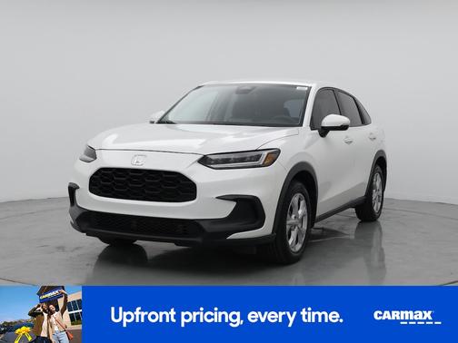 White 2023 Honda HR-V LX