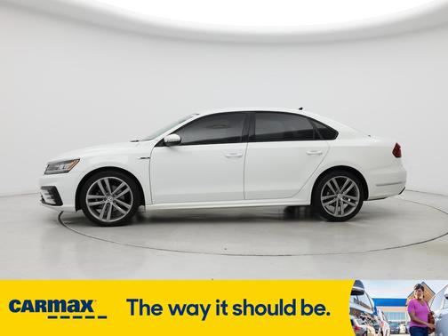 2018 Volkswagen Passat R-Line