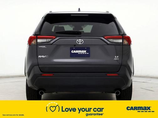Photo 4 of 23 of 2019 Toyota RAV4 LE