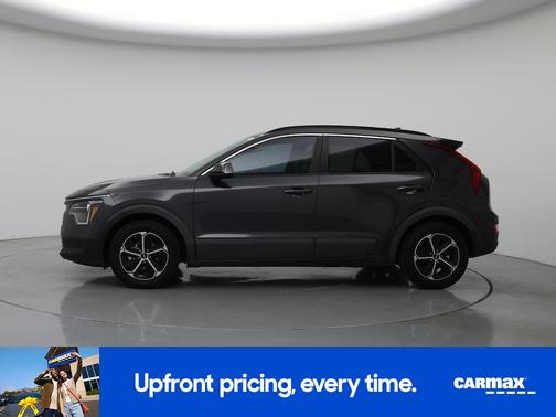 Gray 2023 Kia Niro EX