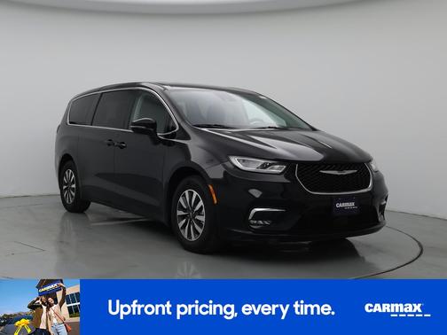 Black 2024 Chrysler Pacifica Hybrid Select