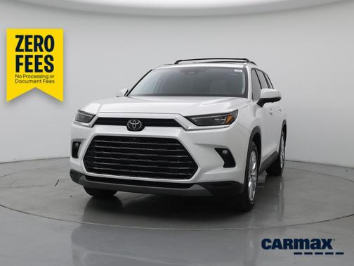 White 2024 Toyota Grand Highlander Platinum