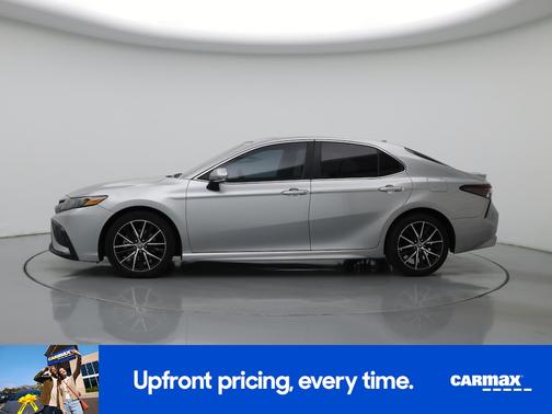 Silver 2021 Toyota Camry SE