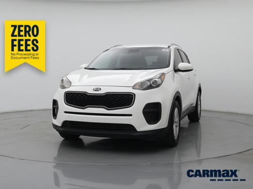 White 2017 Kia Sportage LX
